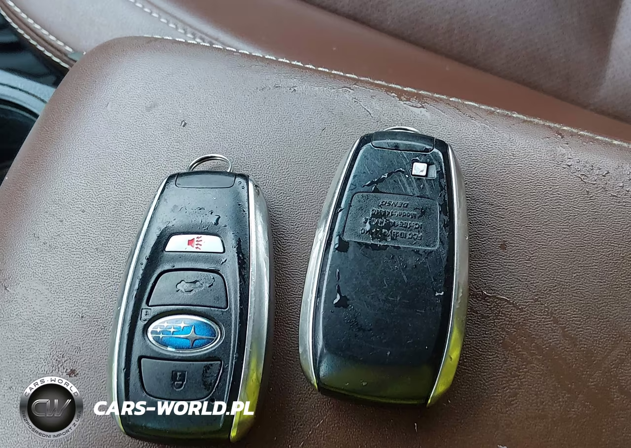 2017 Subaru Outback 2.5I Touring VIN:4S4BSATCXH3295788 - 11