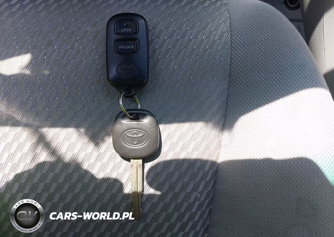 2005 Toyota Highlander V6 VIN:JTEEP21A650083005 - 11