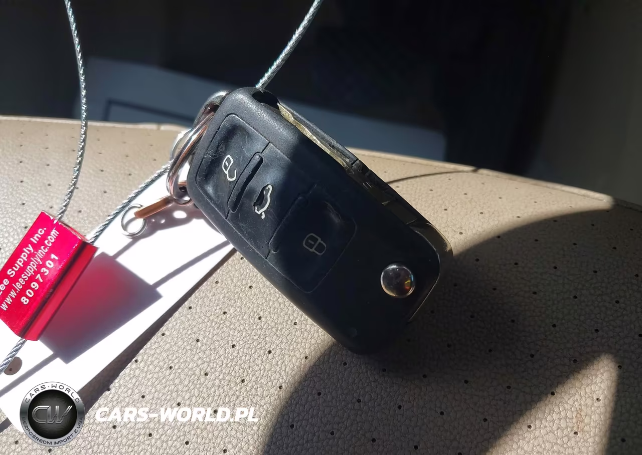 2016 Volkswagen Beetle 1.8T Sel VIN:3VWJ07AT5GM617243 - 11