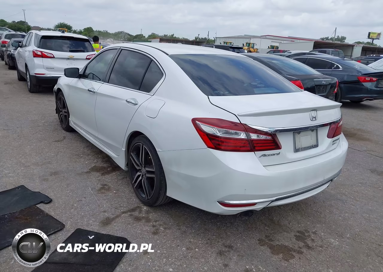 2017 Honda Accord Sport VIN:1HGCR2F51HA043416 - 3