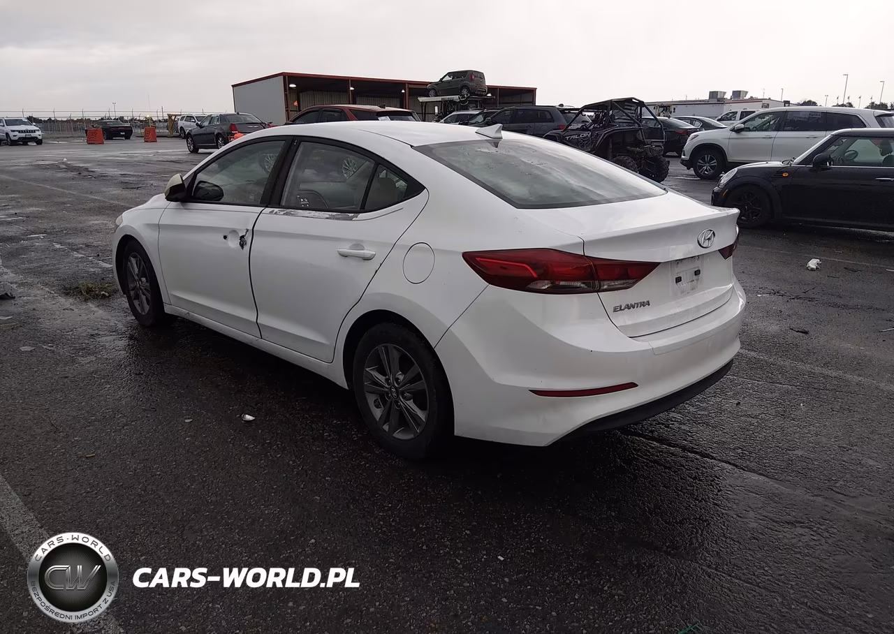 2017 Hyundai Elantra Se VIN:5NPD84LF3HH150216 - 3