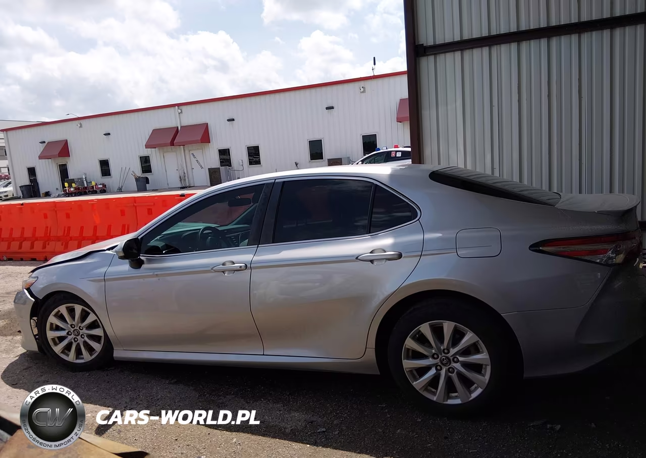 2018 Toyota Camry Le VIN:4T1B11HK6JU574464 - 14