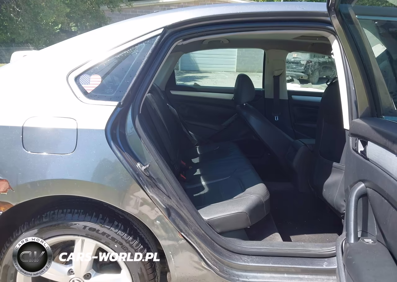 2012 Volkswagen Passat 2.5L Se VIN:1VWBP7A39CC060557 - 8