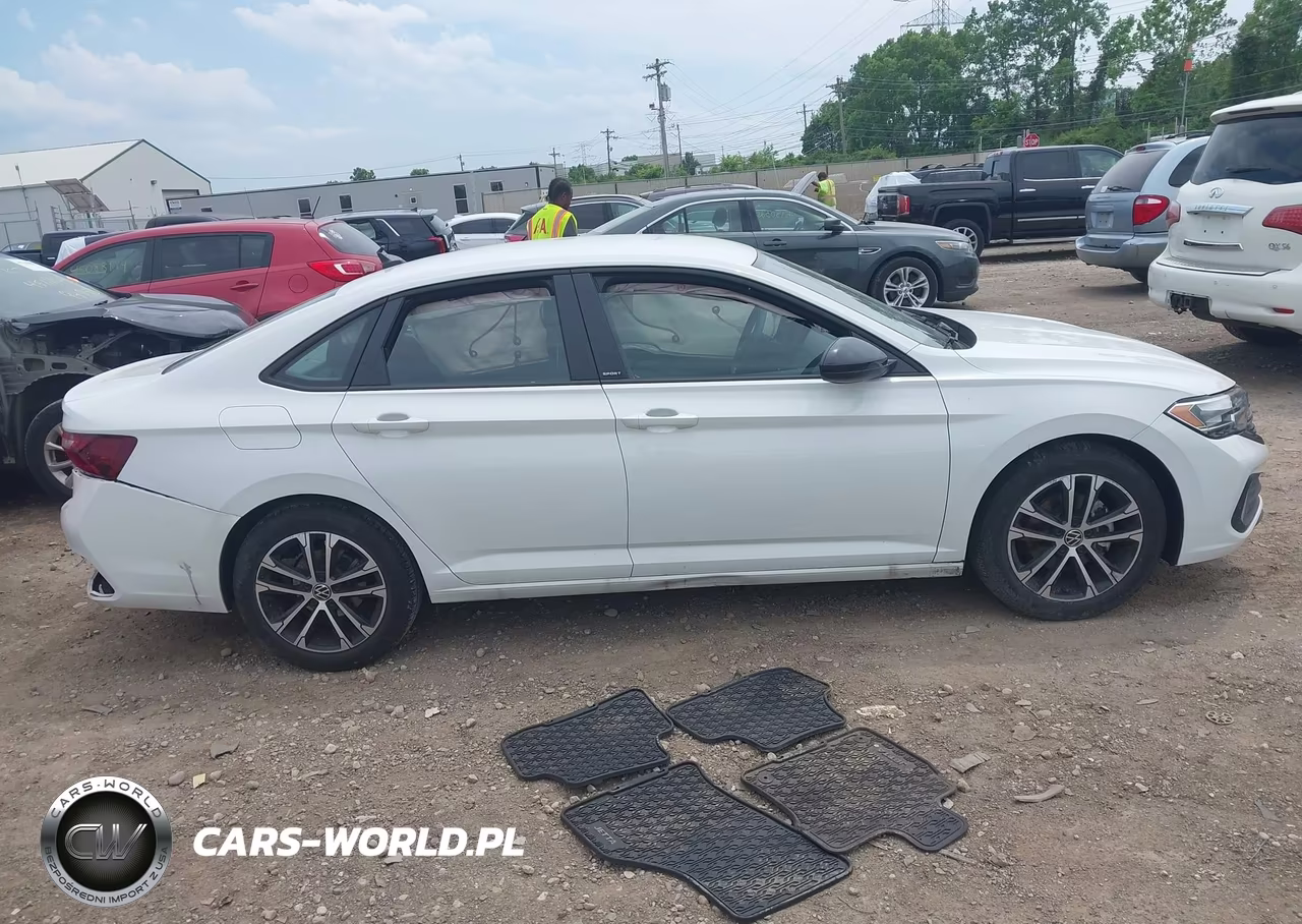 2024 Volkswagen Jetta 1.5T Sport VIN:3VWBM7BU9RM079715 - 12