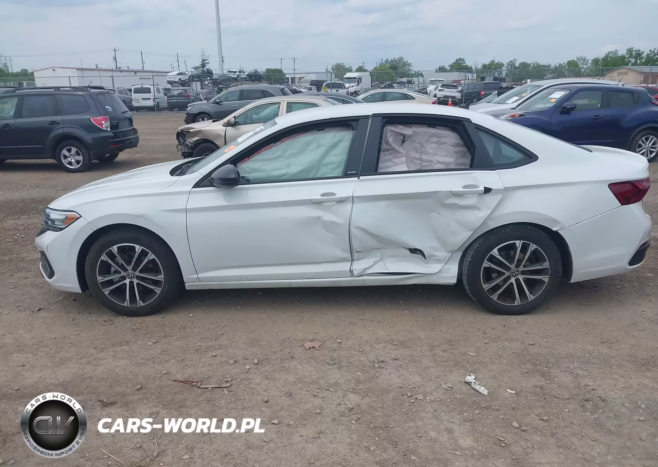 2024 Volkswagen Jetta 1.5T Sport VIN:3VWBM7BU9RM079715 - 13
