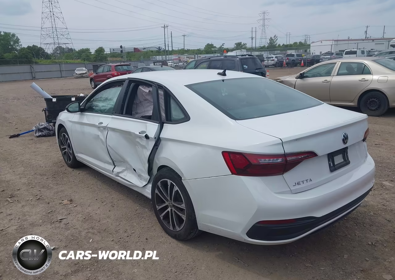 2024 Volkswagen Jetta 1.5T Sport VIN:3VWBM7BU9RM079715 - 3