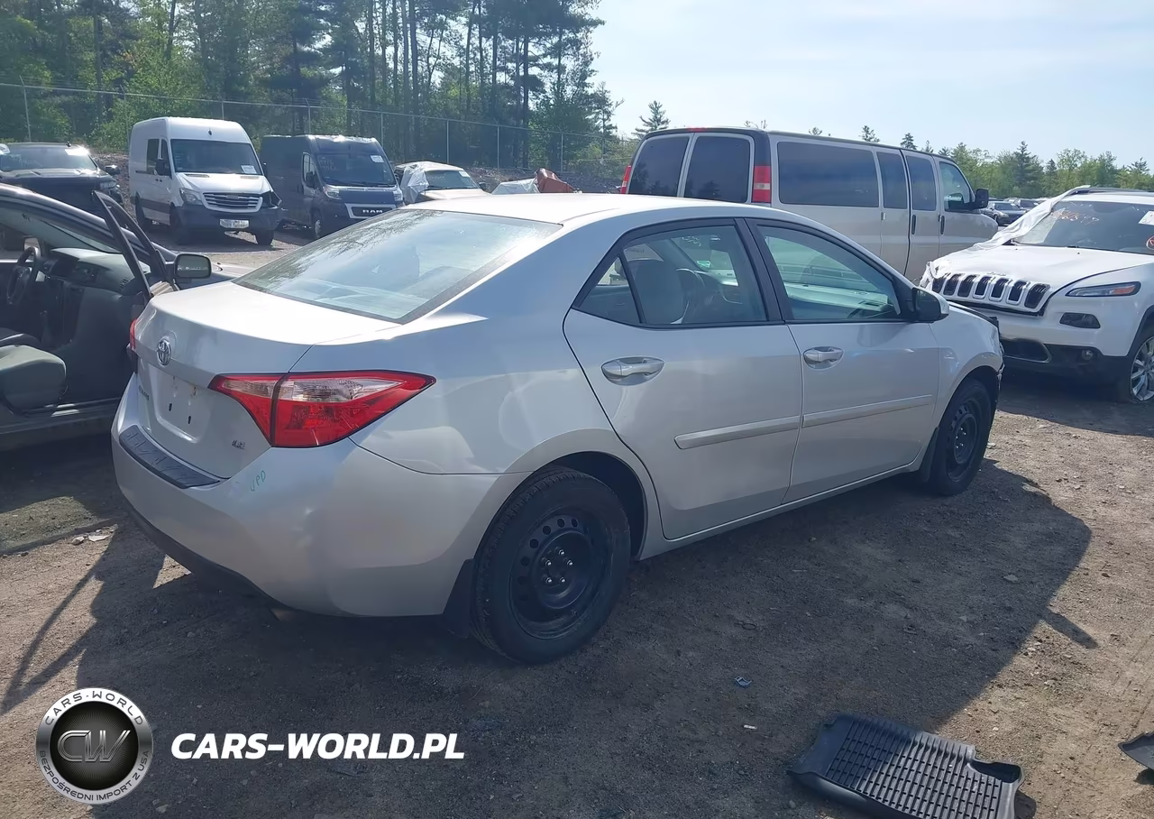 2017 Toyota Corolla Le VIN:2T1BURHE5HC959350 - 4