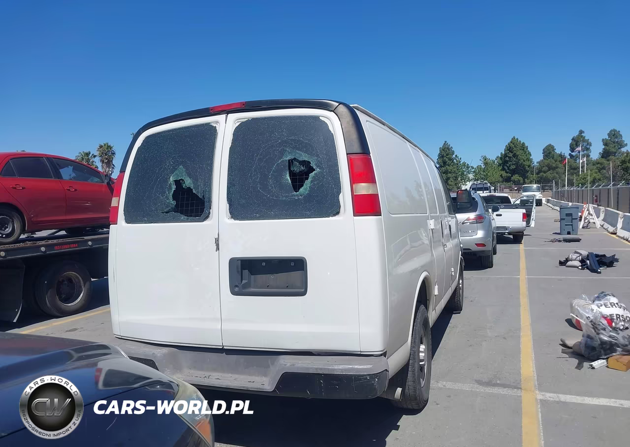 2010 Chevrolet Express 2500 Work Van VIN:1GCZGFDA2A1135730 - 17