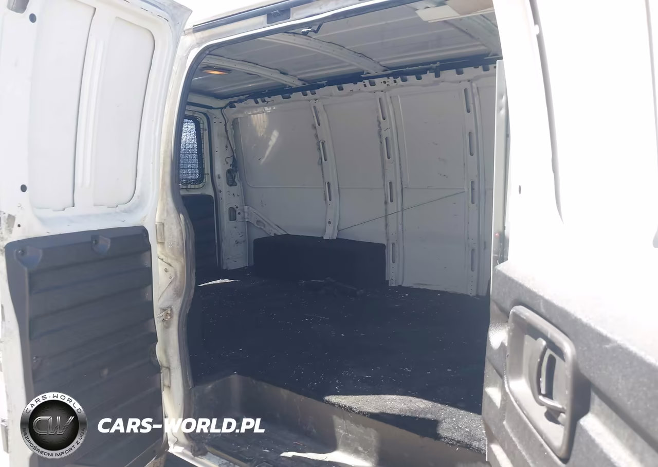 2010 Chevrolet Express 2500 Work Van VIN:1GCZGFDA2A1135730 - 8