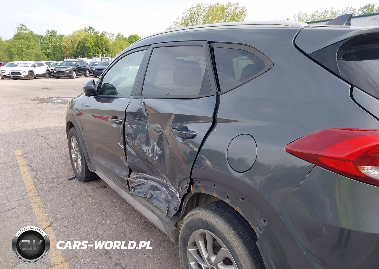 2018 Hyundai Tucson Sel VIN:KM8J3CA43JU637789 - 17