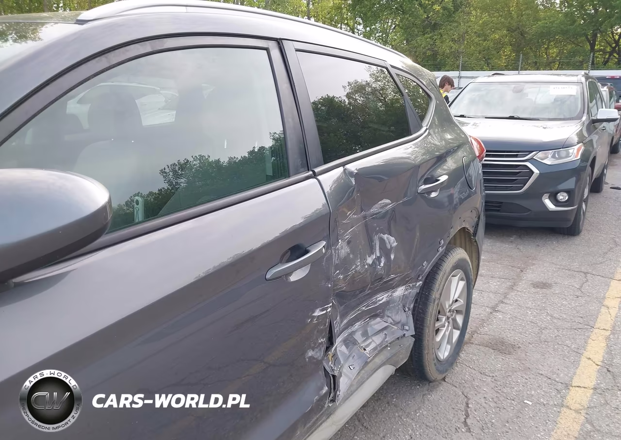 2018 Hyundai Tucson Sel VIN:KM8J3CA43JU637789 - 18