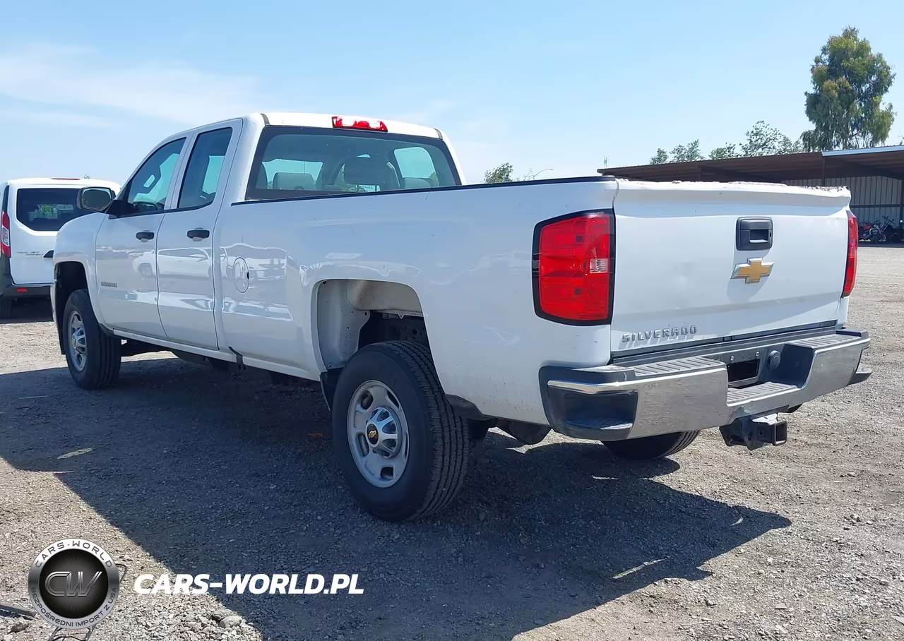 2018 Chevrolet Silverado 2500Hd Wt VIN:1GC2CUEG0JZ282540 - 3