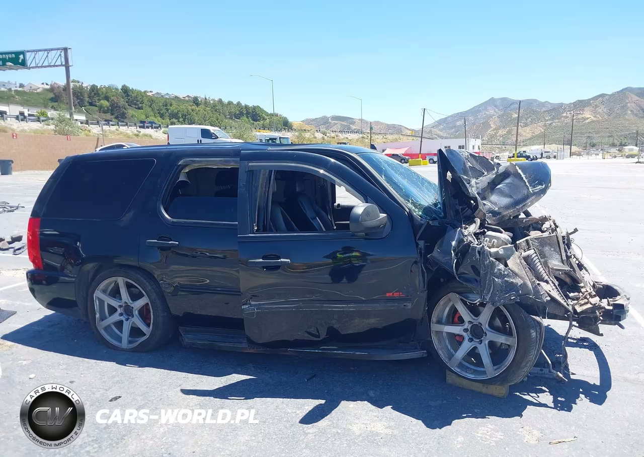 2008 Cadillac Escalade Standard VIN:1GYEC63838R146220 - 12