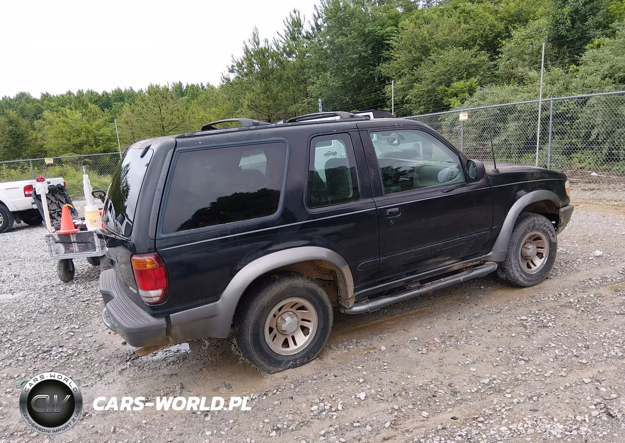 1998 Ford Explorer Sport VIN:1FMYU22E2WUC33015 - 4