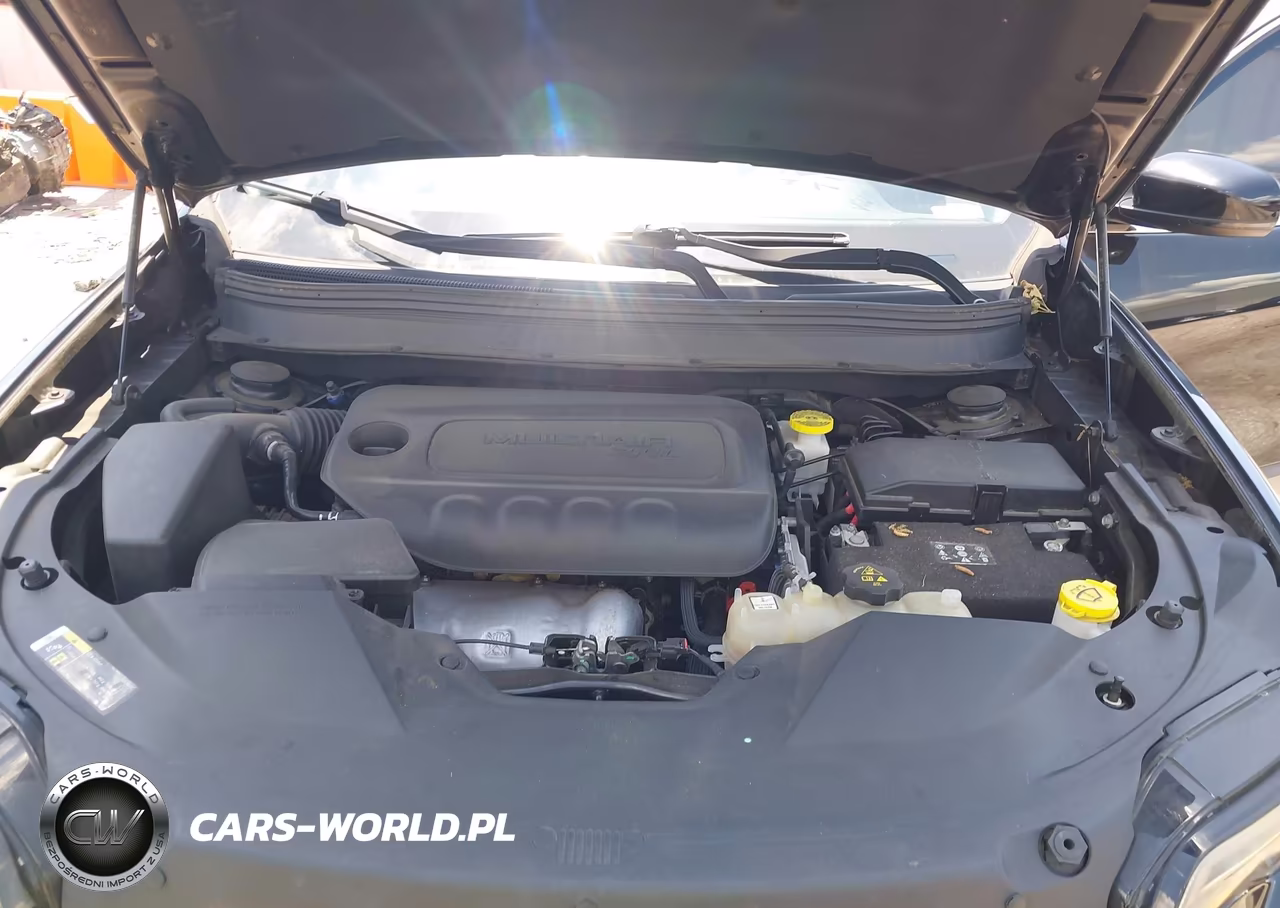 2019 Jeep Cherokee Latitude Plus 4X4 VIN:1C4PJMLB1KD394300 - 10