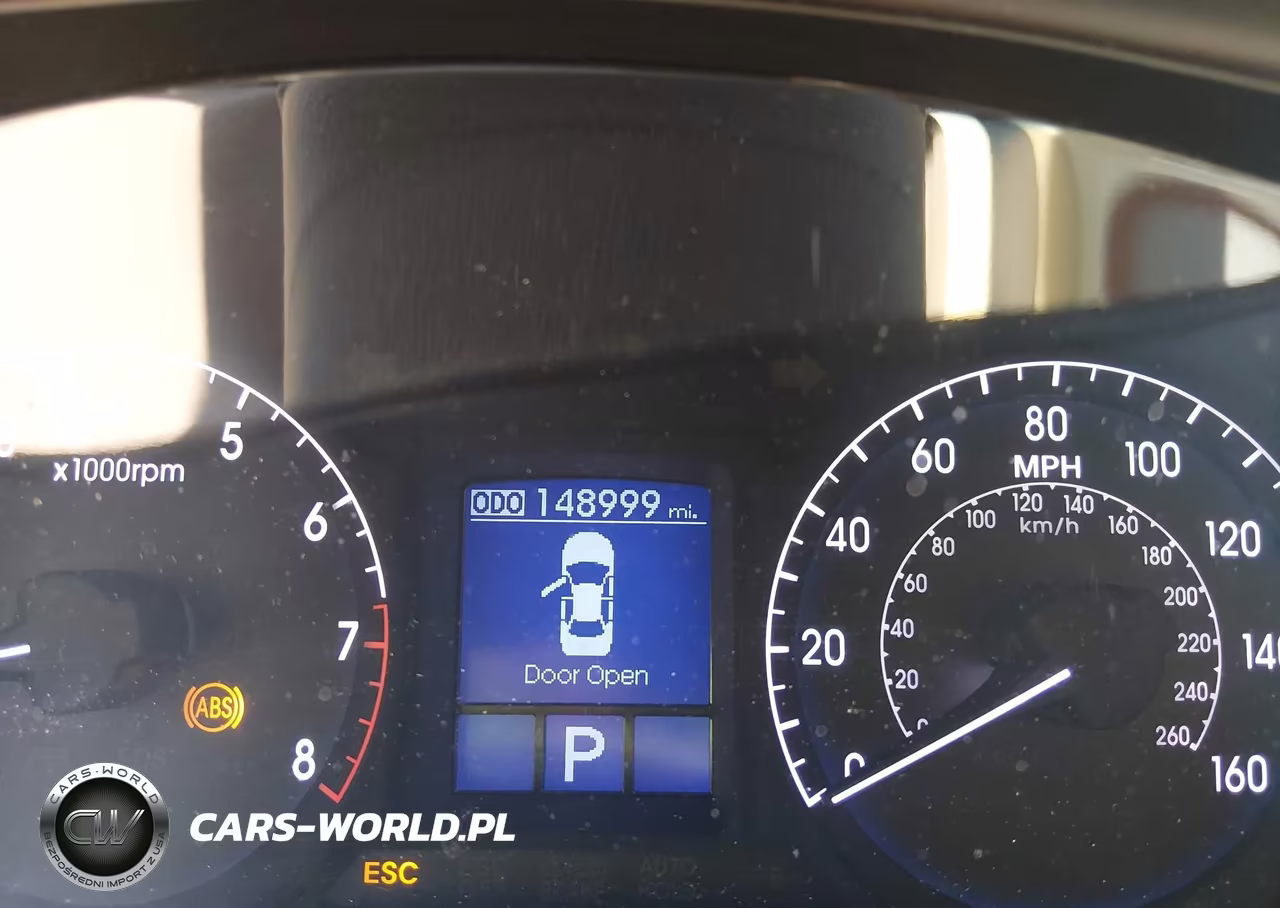 2014 Hyundai Genesis 3.8 VIN:KMHGC4DD3EU265176 - 15