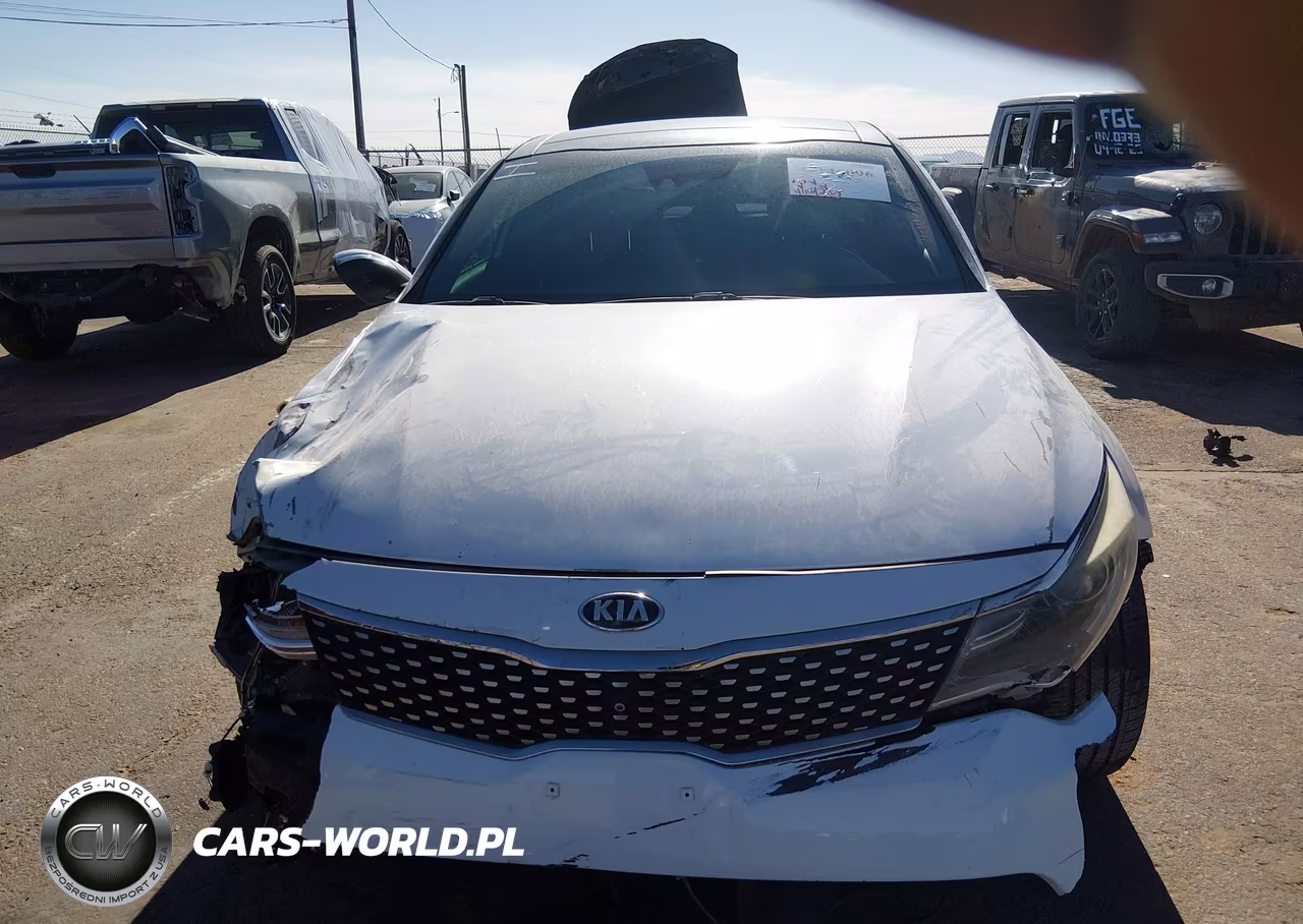 2016 Kia Optima VIN:5XXGV4L21GG052105 - 12