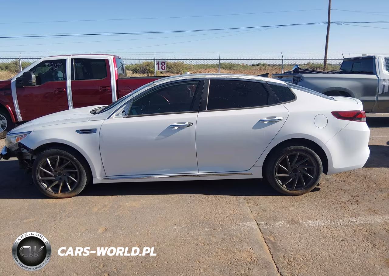 2016 Kia Optima VIN:5XXGV4L21GG052105 - 14