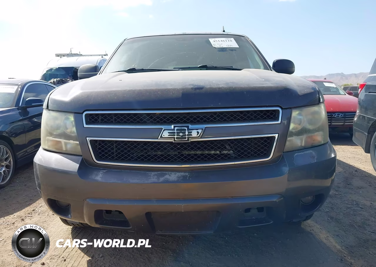 2010 Chevrolet Suburban 1500 Ls VIN:1GNUCHE06AR158380 - 12