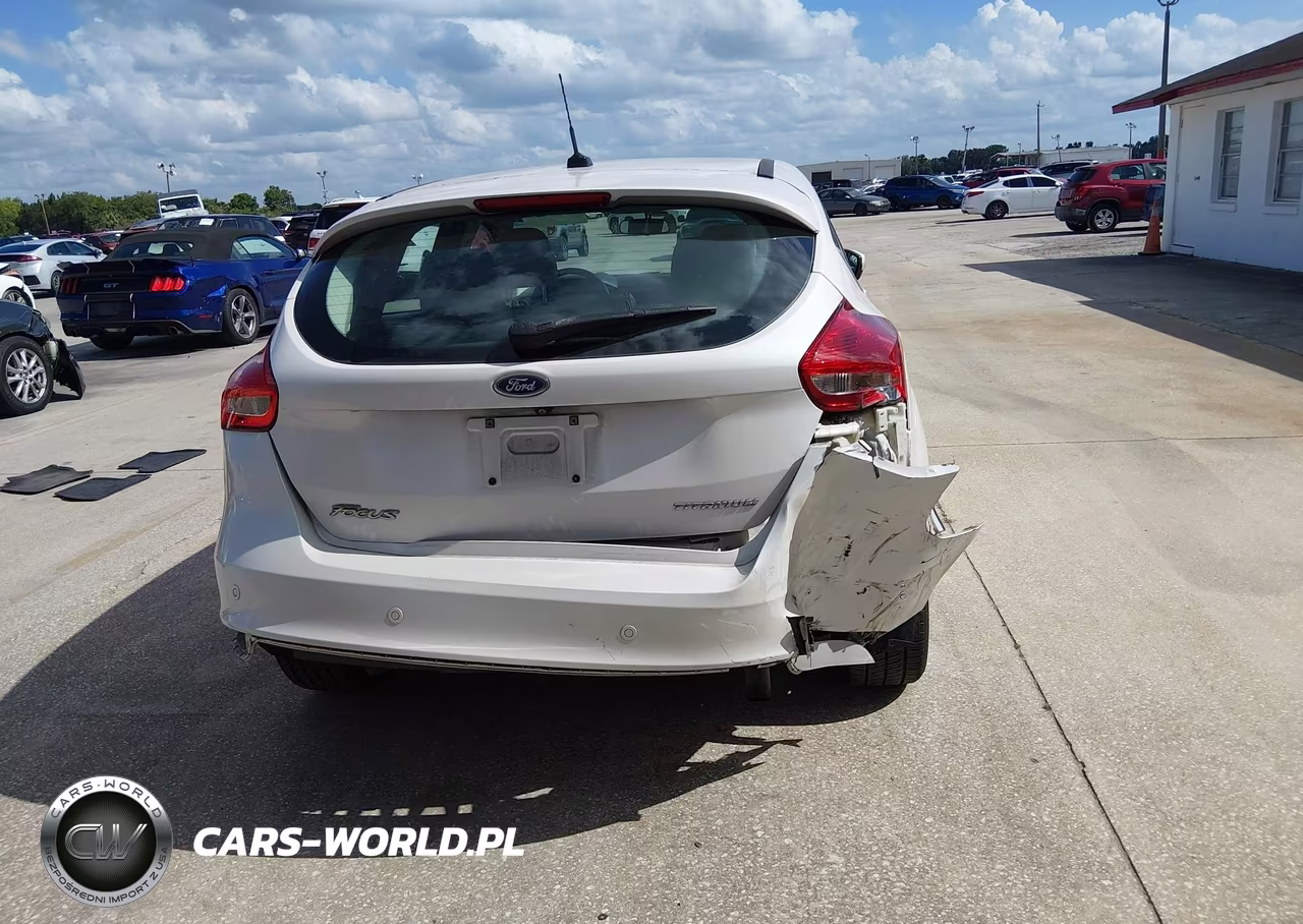 2017 Ford Focus Titanium VIN:1FADP3N23HL212948 - 17