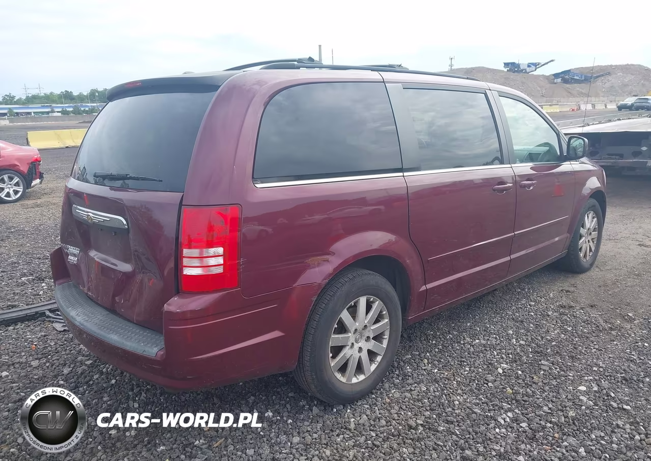 2008 Chrysler Town & Country Touring VIN:2A8HR54P28R662458 - 4