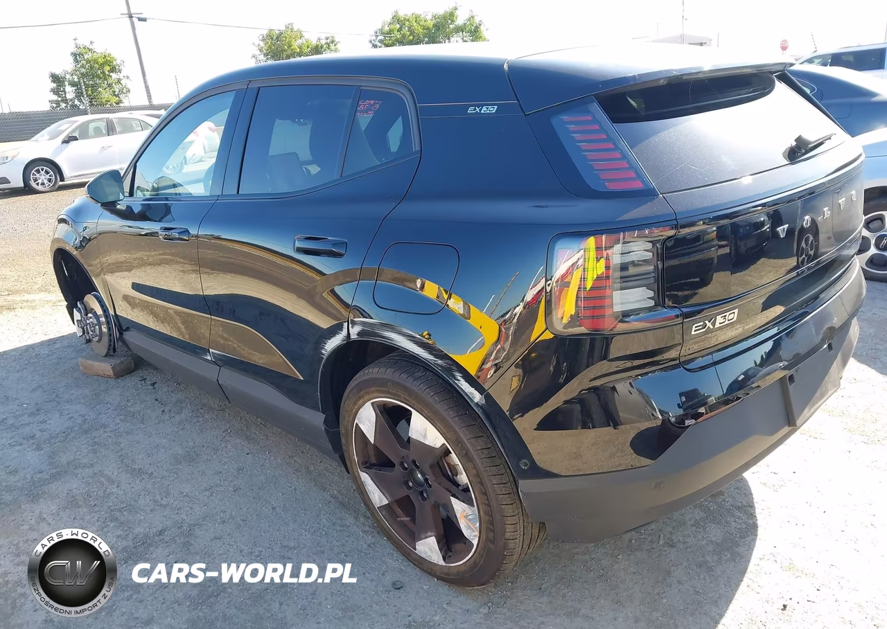 2025 Volvo Ex30 Ultra Twin Motor Performance, Fully Electric VIN:YV4EK3ZLXSS145646 - 3