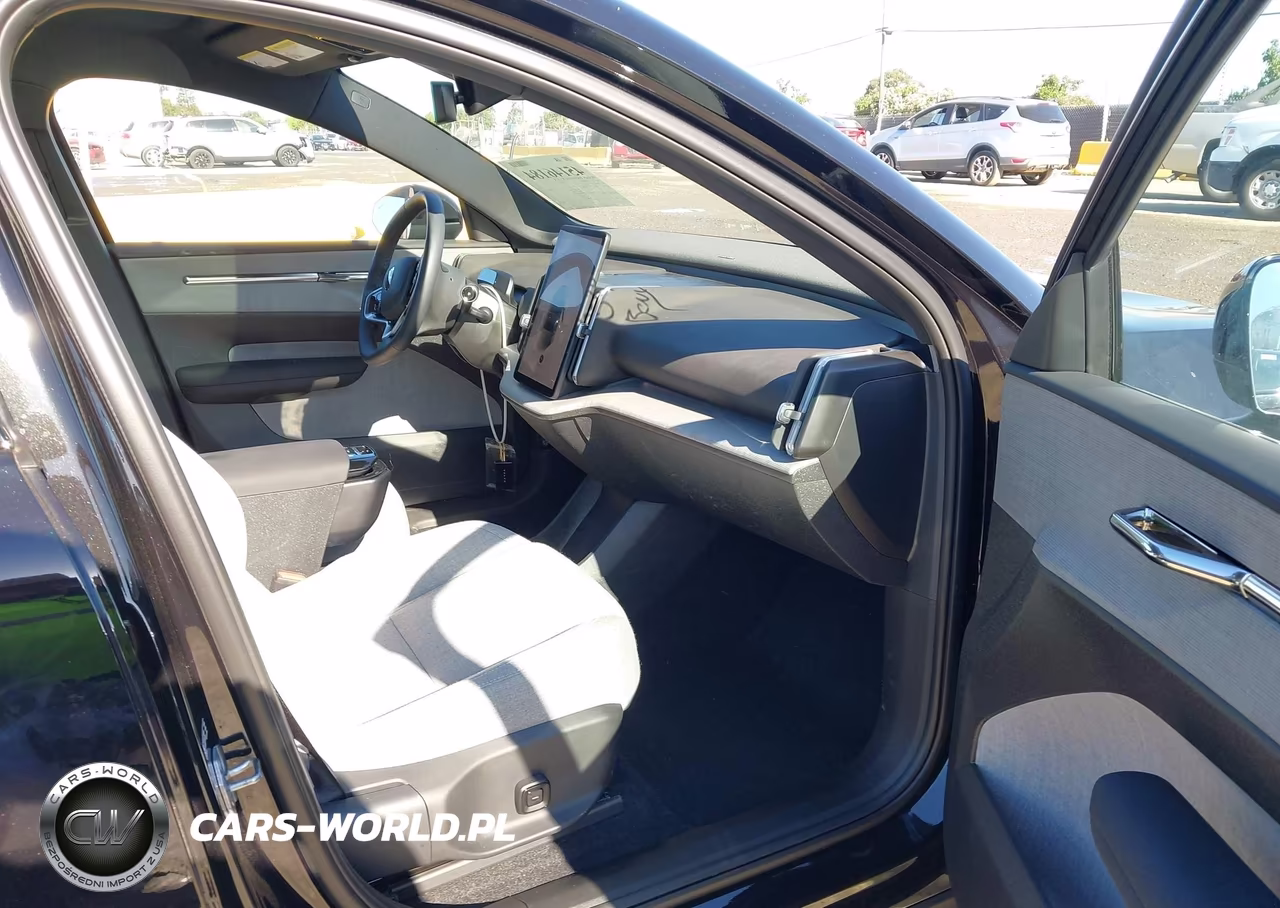 2025 Volvo Ex30 Ultra Twin Motor Performance, Fully Electric VIN:YV4EK3ZLXSS145646 - 5