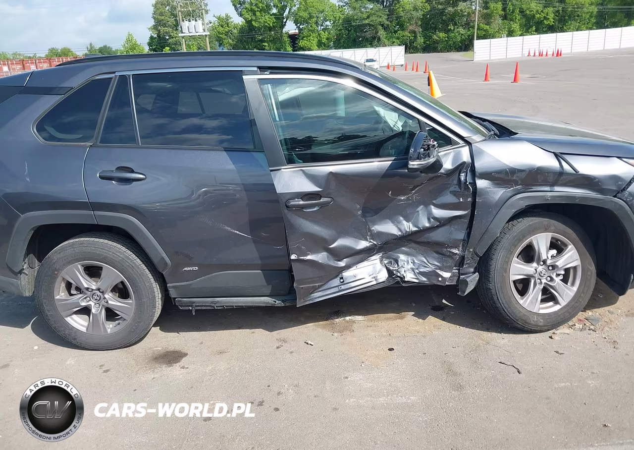 2025 Toyota Rav4 Hybrid Xle VIN:4T3RWRFV0SU173948 - 6