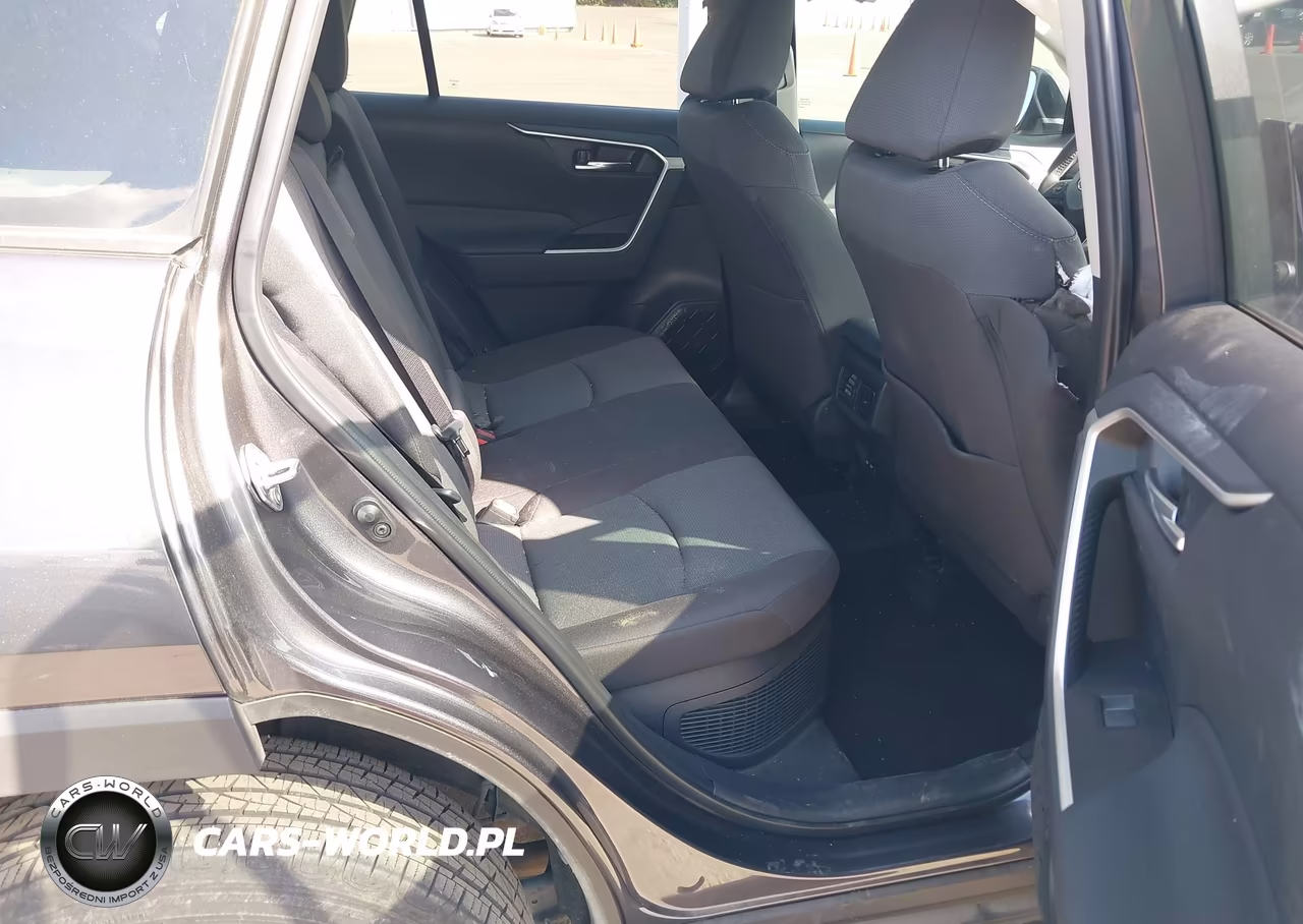2025 Toyota Rav4 Hybrid Xle VIN:4T3RWRFV0SU173948 - 8