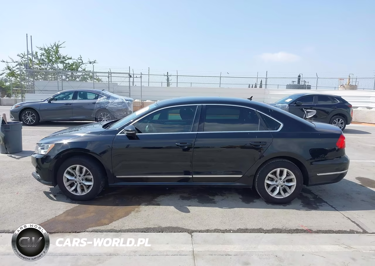 2016 Volkswagen Passat 1.8T S VIN:1VWAT7A37GC067696 - 15