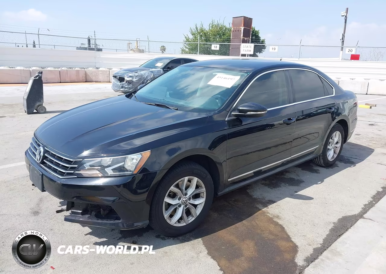 2016 Volkswagen Passat 1.8T S VIN:1VWAT7A37GC067696 - 2