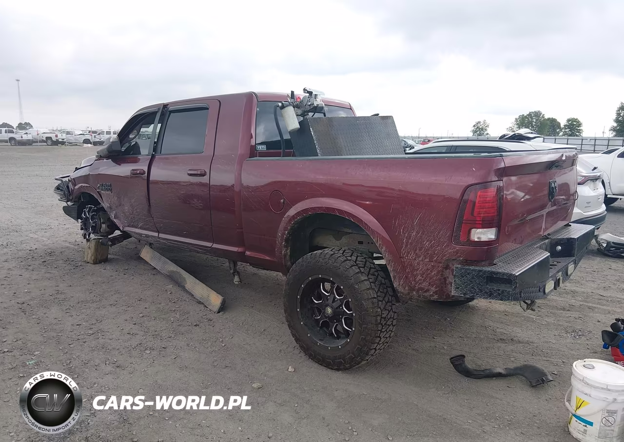 2017 Ram 2500 Laramie 4X4 6'4 Box VIN:3C6UR5NL2HG781979 - 3