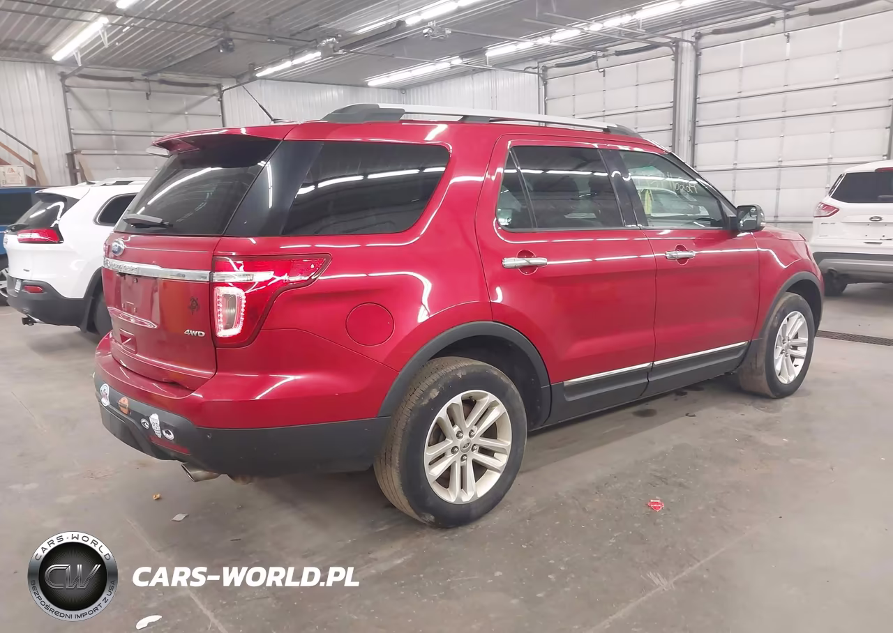 2011 Ford Explorer Xlt VIN:1FMHK8D80BGA34022 - 4