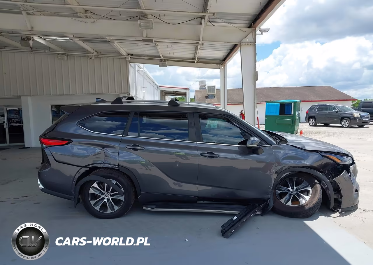 2023 Toyota Highlander Xle VIN:5TDKDRAH0PS031875 - 13