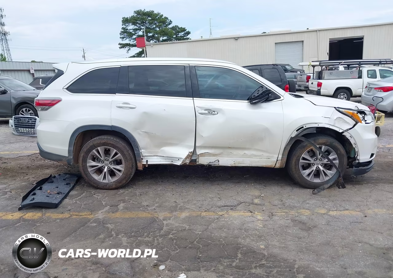 2014 Toyota Highlander Xle V6 VIN:5TDKKRFH1ES017379 - 13