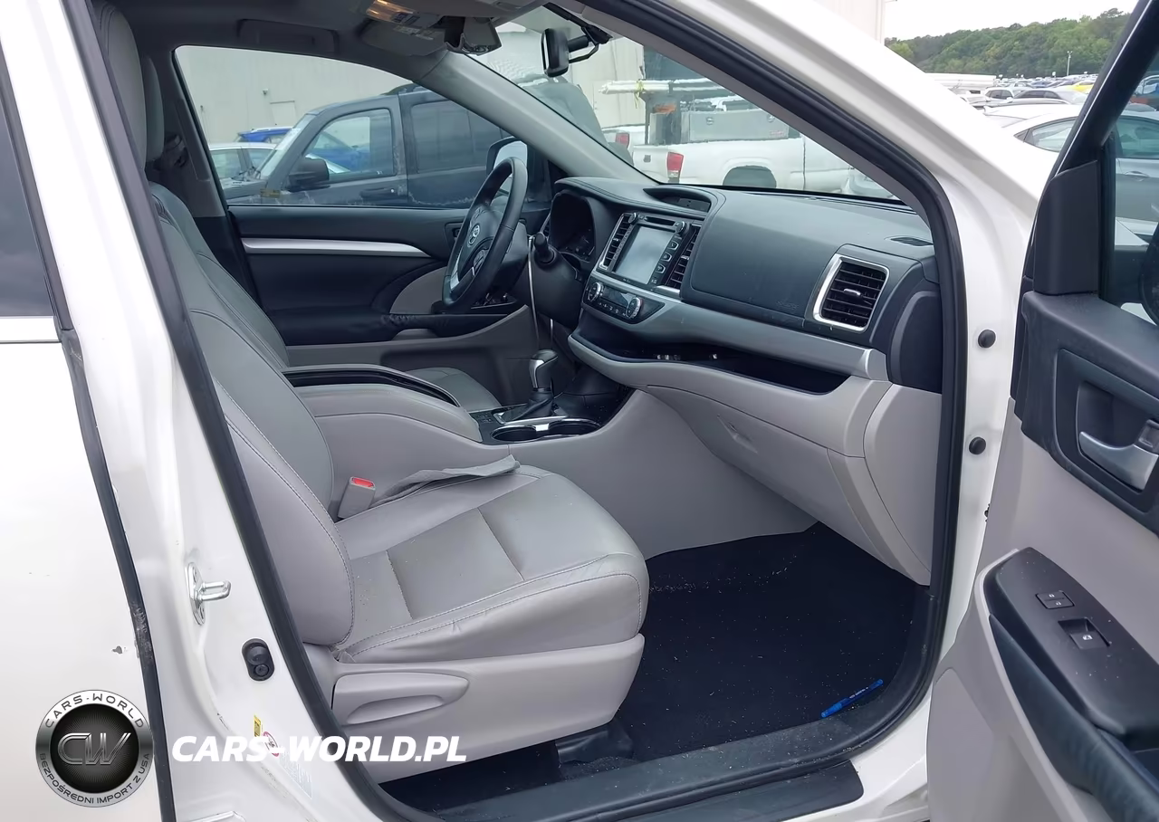 2014 Toyota Highlander Xle V6 VIN:5TDKKRFH1ES017379 - 5