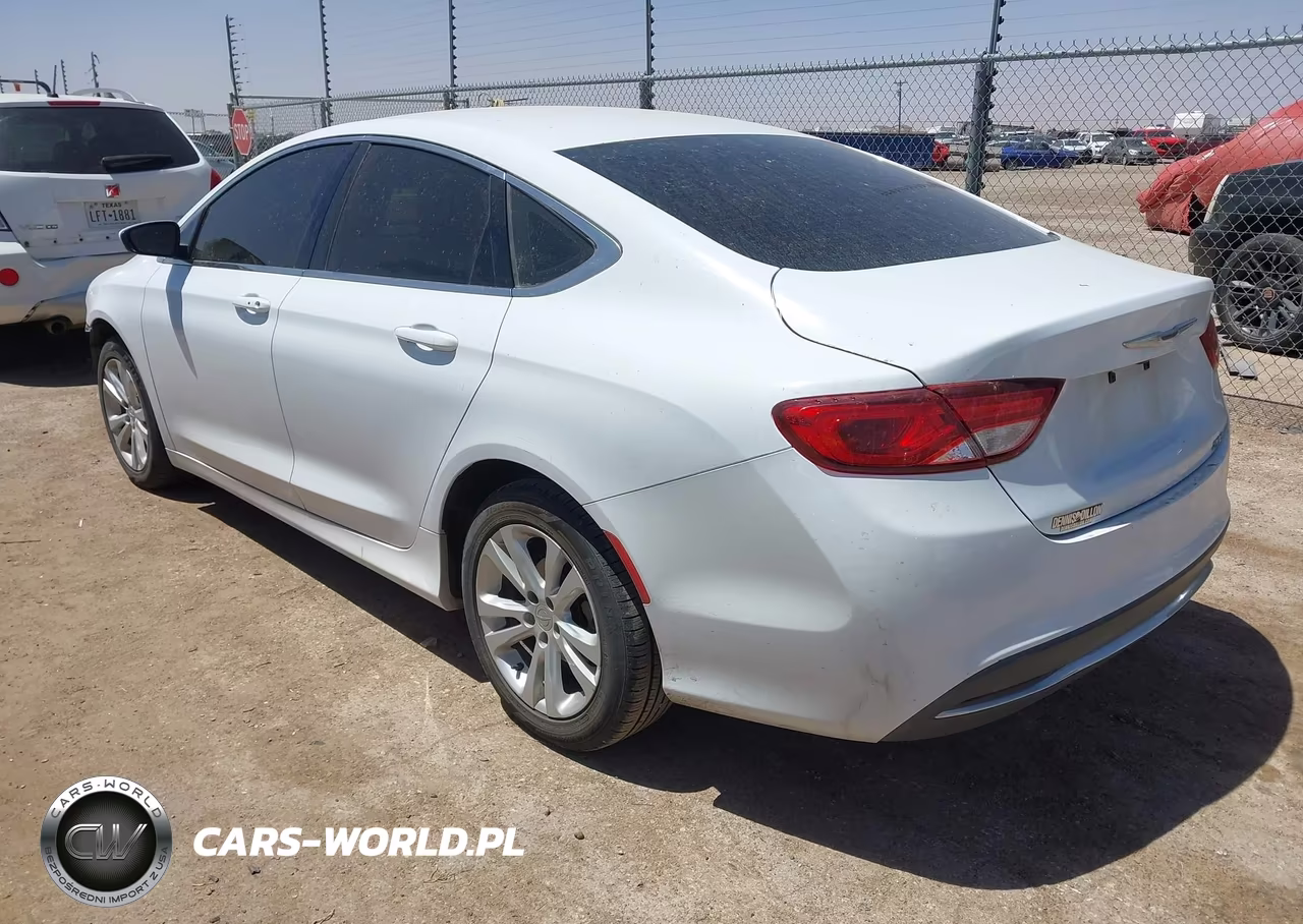 2015 Chrysler 200 Limited VIN:1C3CCCAB7FN715895 - 3