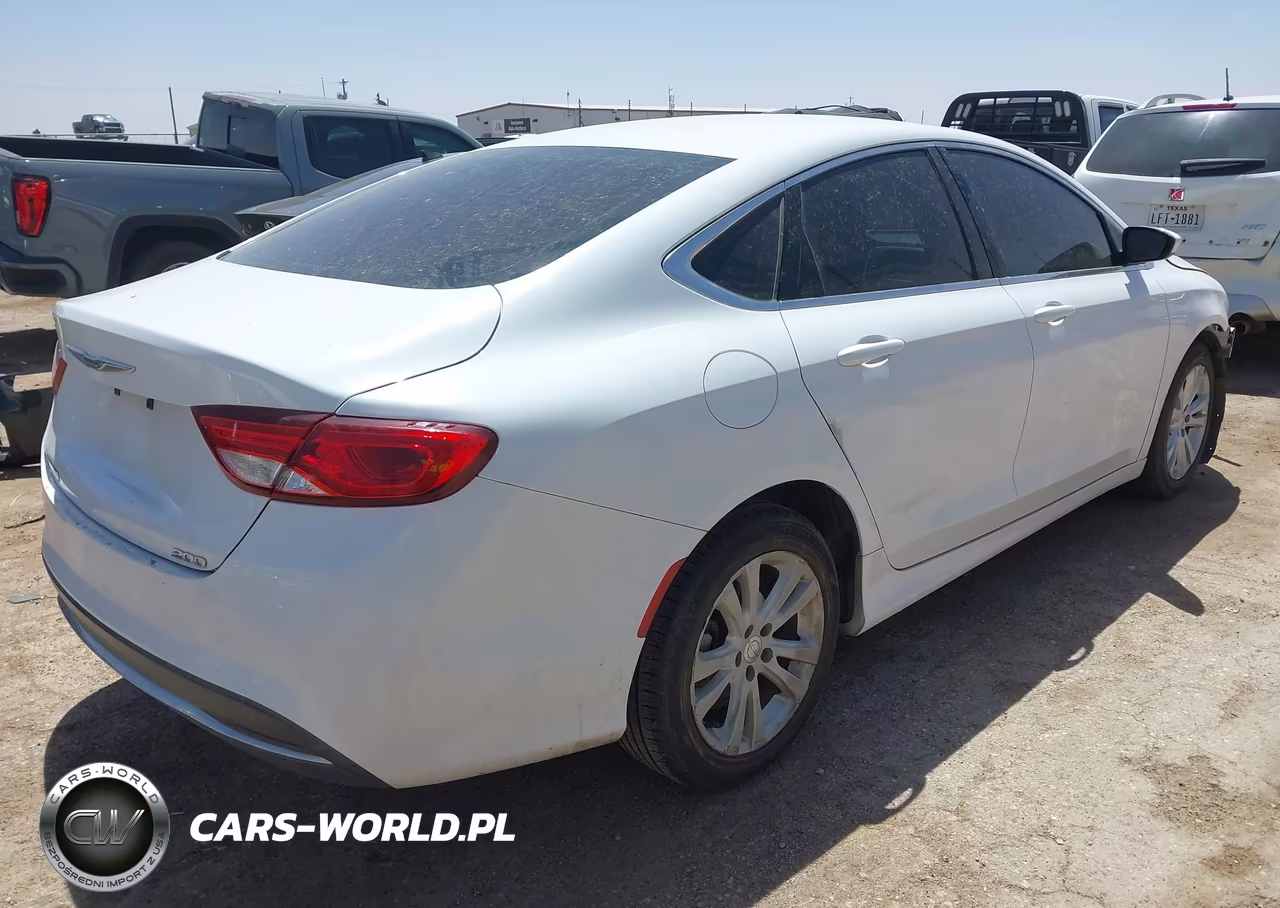 2015 Chrysler 200 Limited VIN:1C3CCCAB7FN715895 - 4