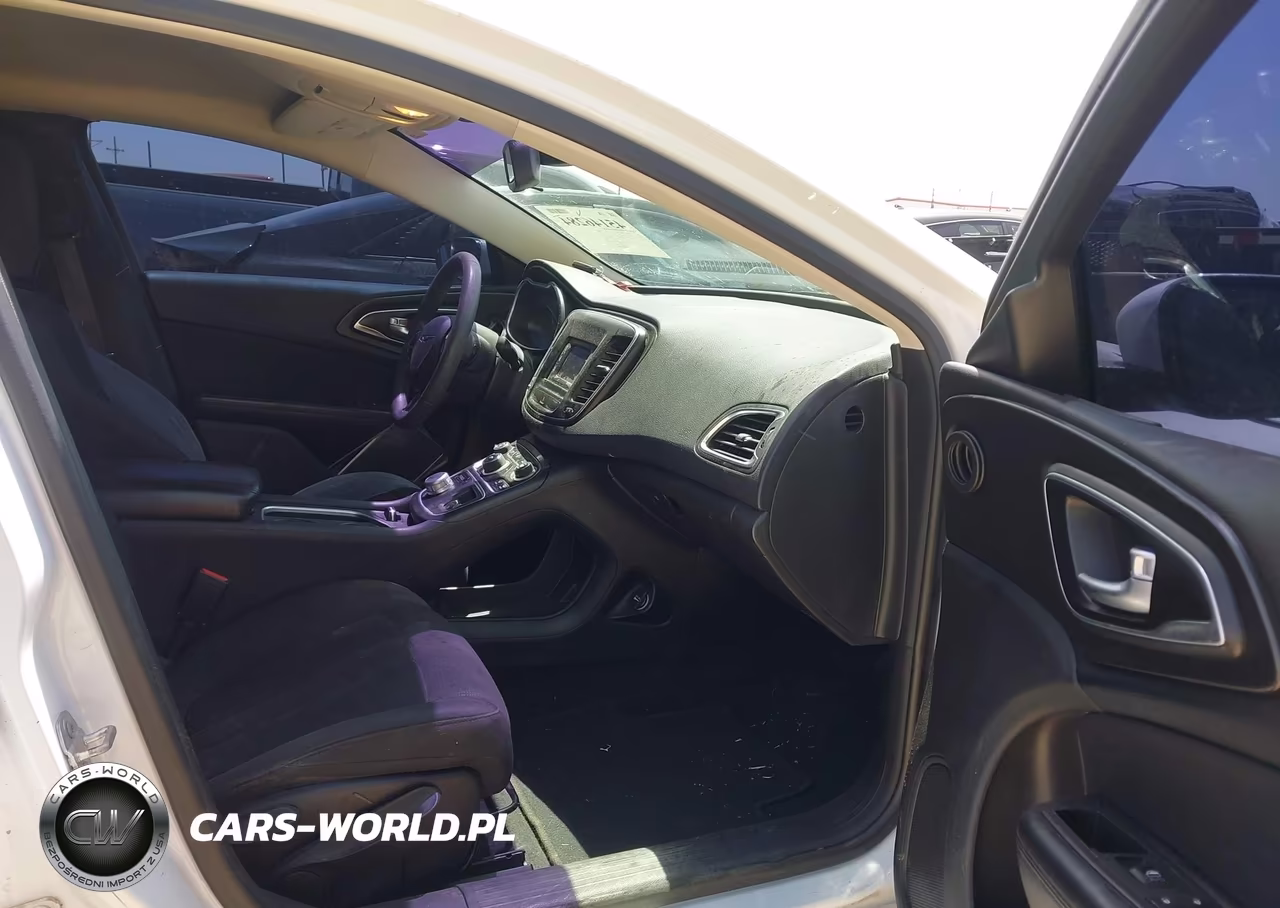 2015 Chrysler 200 Limited VIN:1C3CCCAB7FN715895 - 5