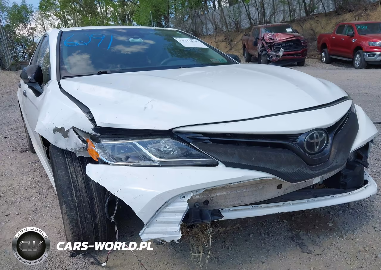 2019 Toyota Camry Le VIN:4T1B11HK9KU830968 - 6