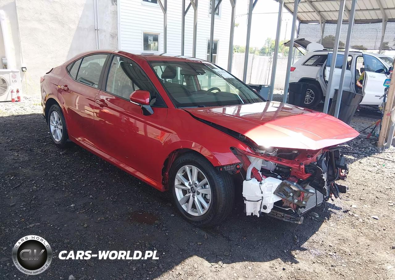 2025 Toyota Camry Le – zdjęcie 1 z 20