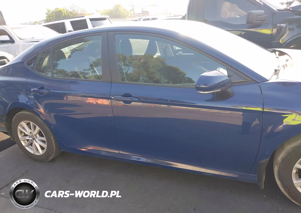 2025 Toyota Camry Le VIN:4T1DAACK6SU065539 - 14