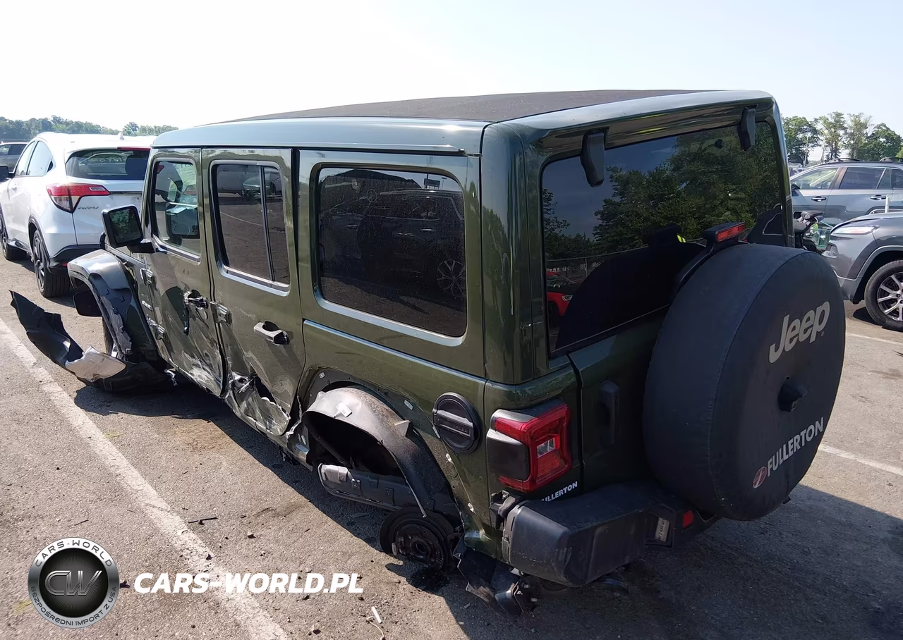 2021 Jeep Wrangler Unlimited Sahara 4X4 VIN:1C4HJXEG7MW762047 - 17