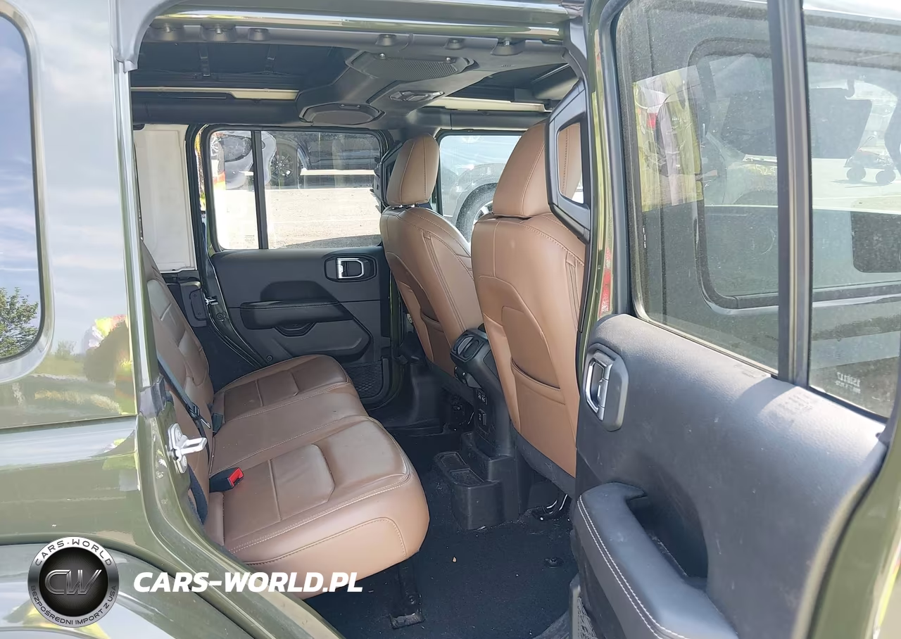 2021 Jeep Wrangler Unlimited Sahara 4X4 VIN:1C4HJXEG7MW762047 - 8