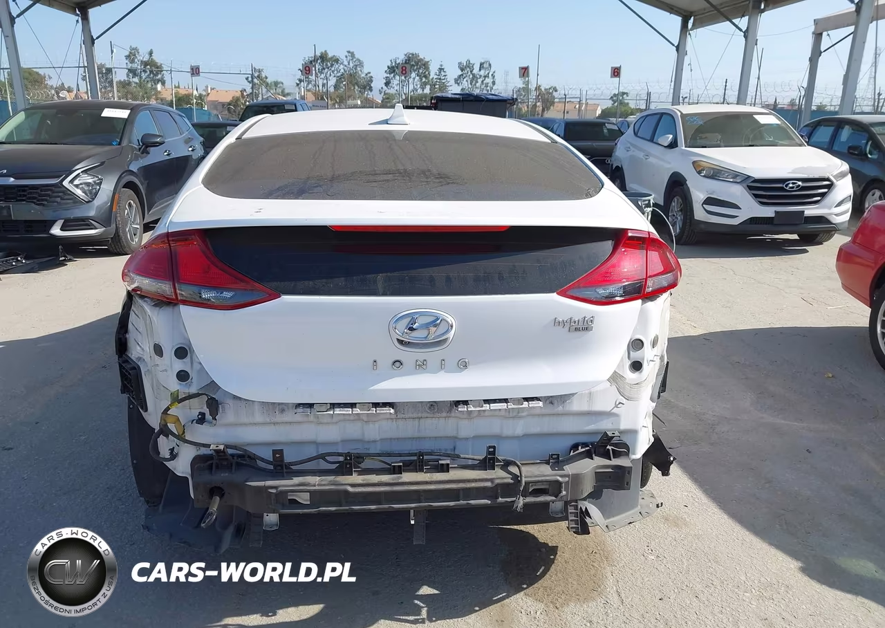 2017 Hyundai Ioniq Hybrid Blue VIN:KMHC65LC6HU024768 - 16