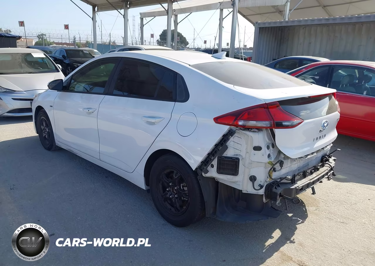 2017 Hyundai Ioniq Hybrid Blue VIN:KMHC65LC6HU024768 - 3