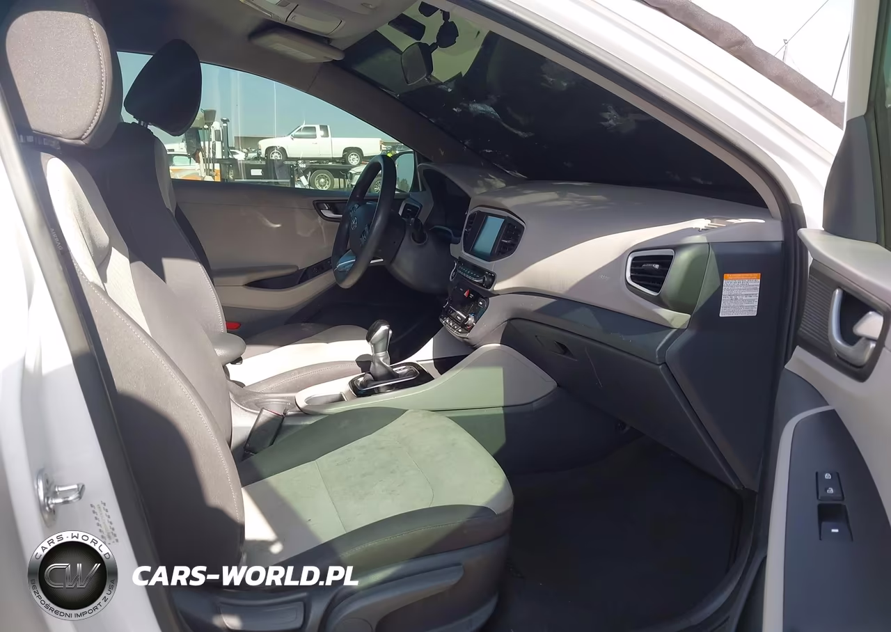 2017 Hyundai Ioniq Hybrid Blue VIN:KMHC65LC6HU024768 - 5