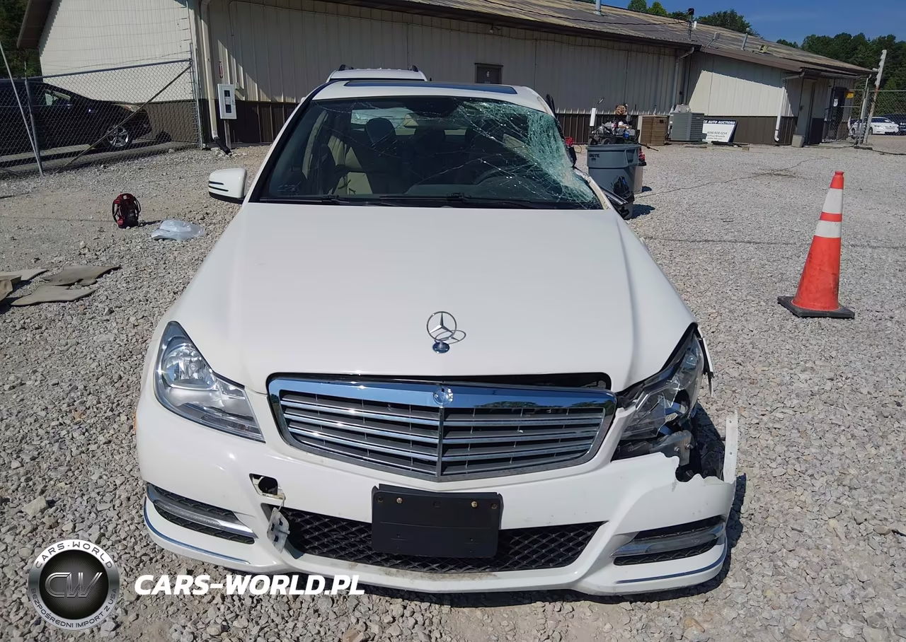 2012 Mercedes-Benz C 300 Luxury 4Matic VIN:WDDGF8BB6CR235003 - 12