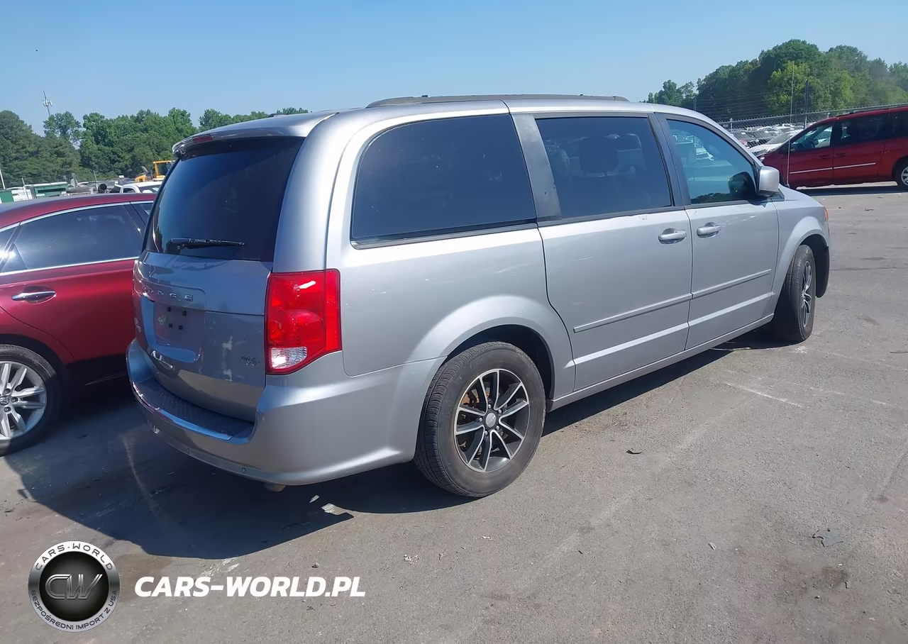 2016 Dodge Grand Caravan R-T VIN:2C4RDGEG3GR335635 - 4
