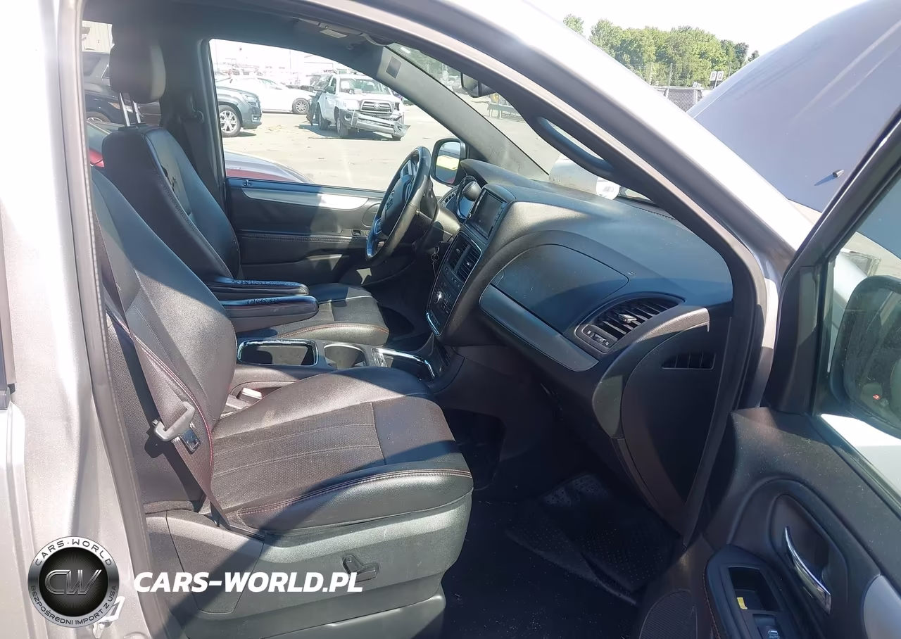 2016 Dodge Grand Caravan R-T VIN:2C4RDGEG3GR335635 - 5